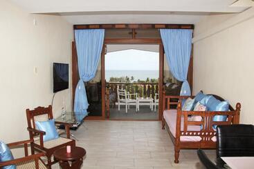 هتل Golden Beach Resort A051