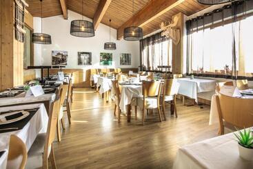 هتل Hôtel Les Menuires Les Bruyères