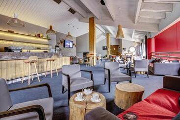هتل Hôtel Les Menuires Les Bruyères