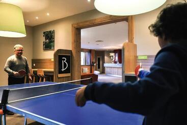 هتل Hôtel Les Menuires Les Bruyères