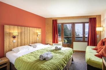 هتل Hôtel Les Menuires Les Bruyères