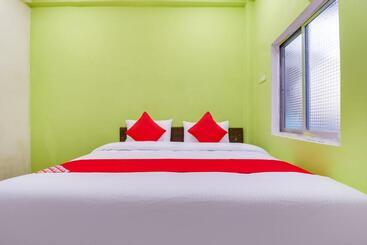 هتل Spot On 67730 Yash Paying Guest House