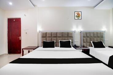هتل Super Townhouse Gajuwaka Near Cmr Mall