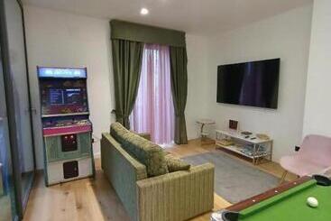 پانسیون Black Vulcano Suites&studios