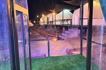 پانسیون Dnamie Glamping   Lux Tent