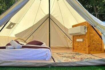 پانسیون Dnamie Glamping   Lux Tent