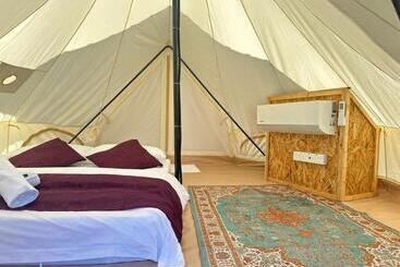 پانسیون Dnamie Glamping   Lux Tent