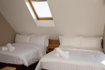 פנסיון Lynch S Townhouse