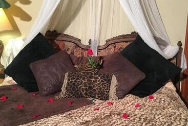 1884 Wildwood Bed And Breakfast Inn