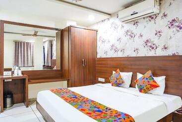 Fabhotel Ashirwad Regency