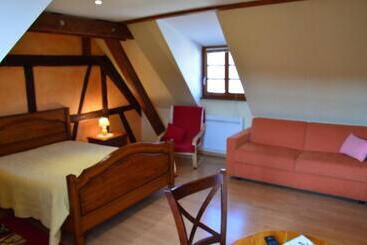 هتل La Grange Du Pape Annexe De L Hôtel La Ferme Du Pape