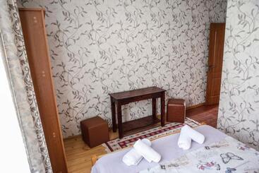 Family Mini Hotel Martirosyan S And Tours