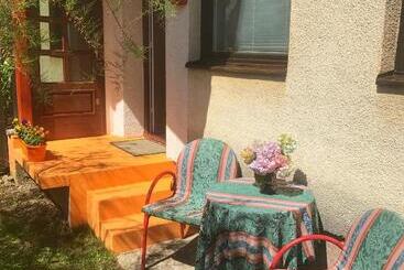 پانسیون Guest House Isidora