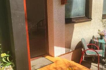 پانسیون Guest House Isidora