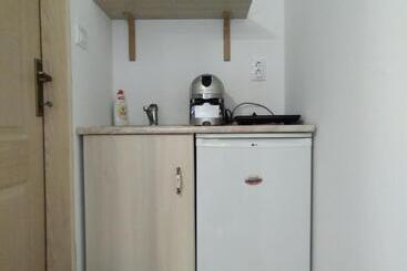 پانسیون Guest House Isidora