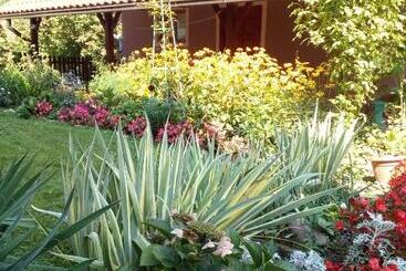 پانسیون Guest House Isidora