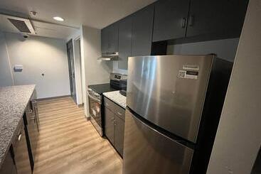 هتل Ramada By Wyndham Milwaukee