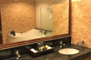 هتل Savannah Resort