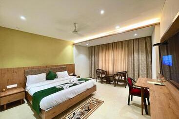 New Hotel Rockbay In Puri ! Swimming Pool, Near Sea Beach And Temple Fully Air Conditioned Hotel Wit