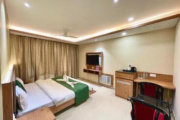 New Hotel Rockbay In Puri ! Swimming Pool, Near Sea Beach And Temple Fully Air Conditioned Hotel Wit