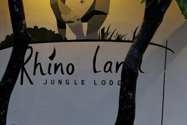 تختخواب و صبحانه Rhino Land, Sauraha