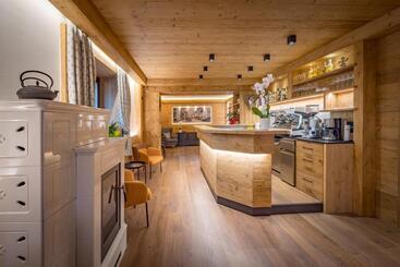 هتل Albergo Cavallino