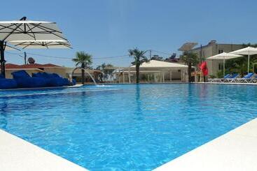 هتل Beach Restaurant Fabio