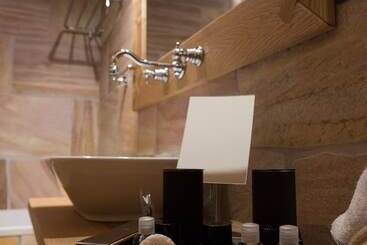 هتل Fiocco Di Neve Relais & Spa