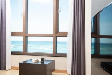 Utop Ubless Hotel Jeju