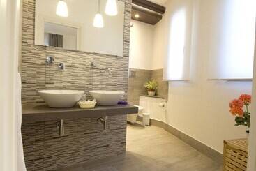 Nicadomus B&b