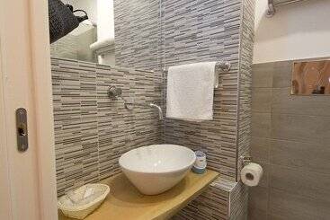 Nicadomus B&b