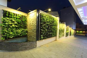 Sidra Pristine Hotel And Portico Halls