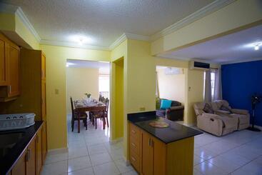 پانسیون City View Retreat Home