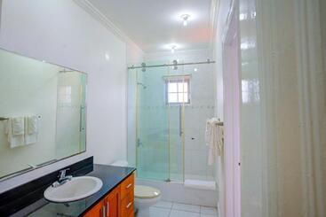 پانسیون City View Retreat Home