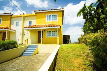 پانسیون City View Retreat Home