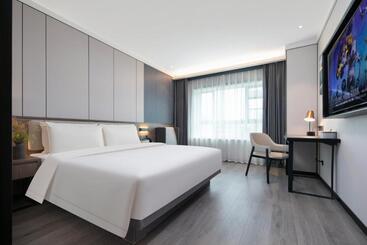 Atour X Hotel Ningbo Railway Station North Square