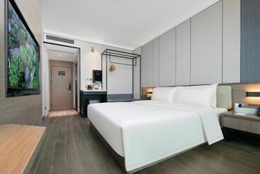 Atour X Hotel Ningbo Railway Station North Square