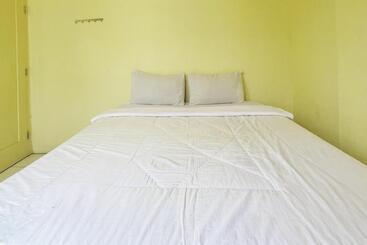 هتل Reddoorz Near Soekarno Hatta Airport 3