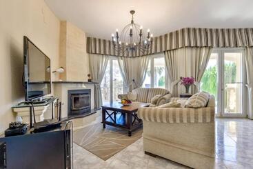 Пансион Villa Fortuna   Apartamentos у Estudios Para Vacaciones Con Piscina Común, Calpe