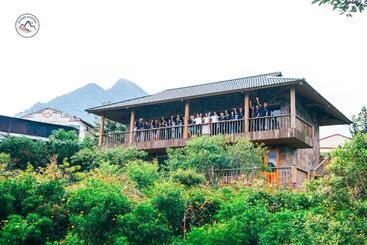 تختخواب و صبحانه Stone Garden Resort & Spa