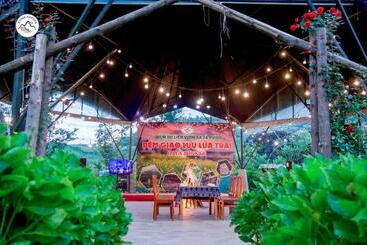 تختخواب و صبحانه Stone Garden Resort & Spa
