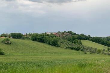 هتل Azienda Agricola Bio Sanbonaventura