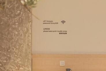 Hi Cozy International Youth Hostel East Nanjing Road & The Bund   Free Coffee And Gym