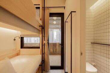 Hi Cozy International Youth Hostel East Nanjing Road & The Bund   Free Coffee And Gym