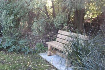 تختخواب و صبحانه Oldfields