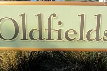 تختخواب و صبحانه Oldfields