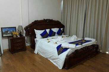 Famous Hotel Loikaw