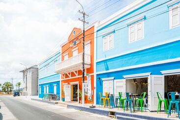 هتل Bed & Bike Curacao