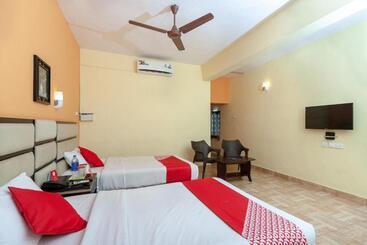 هتل Oyo Rooms Golden Four Way Road Kanyakumari