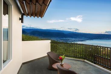 هتل Swissbelinn Luwuk